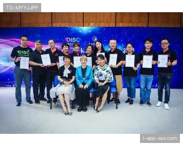 娜奥米·大阪买个手表净花普通人一年工资，真不愧是另一个星球的人生节奏